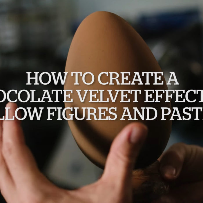 Spraying Chocolate Moulds - How to create Chocolate Velvet