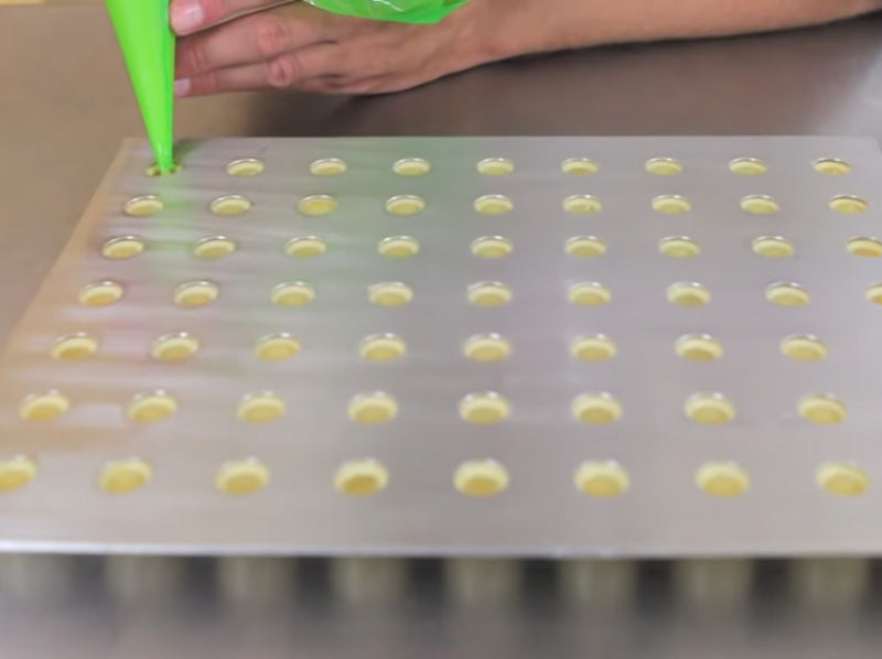 Truffle Shells Filling Closing Plate