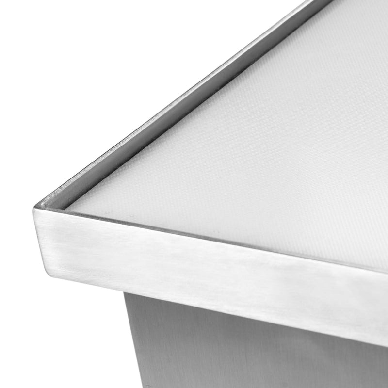 Table vibrante en chocolat avec grille