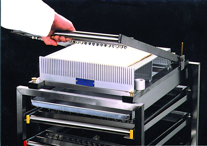 Cutter à guitare à confiserie simple.